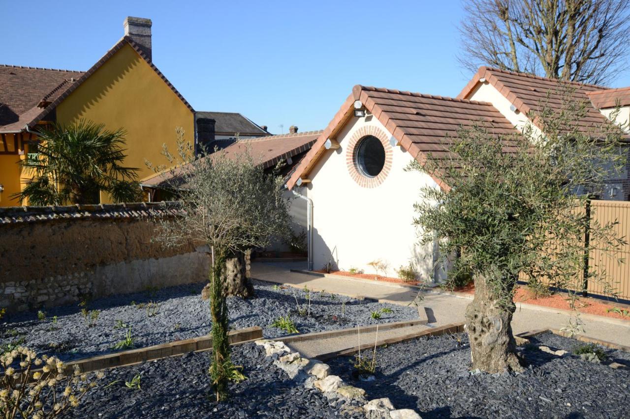 L'Hostellerie D'Acquigny Buitenkant foto