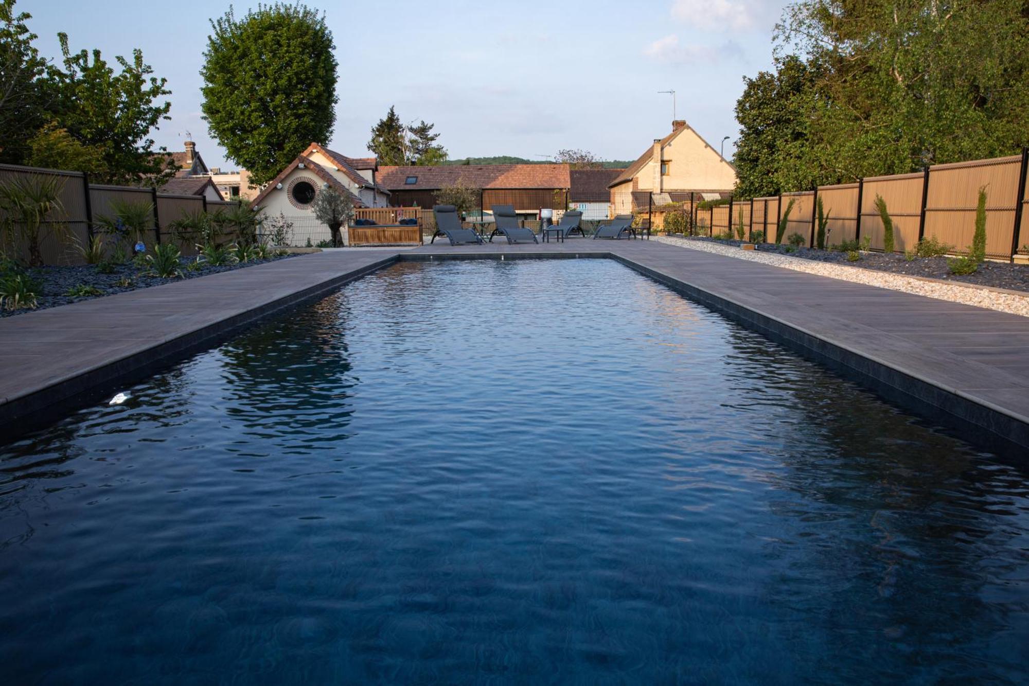 L'Hostellerie D'Acquigny Buitenkant foto